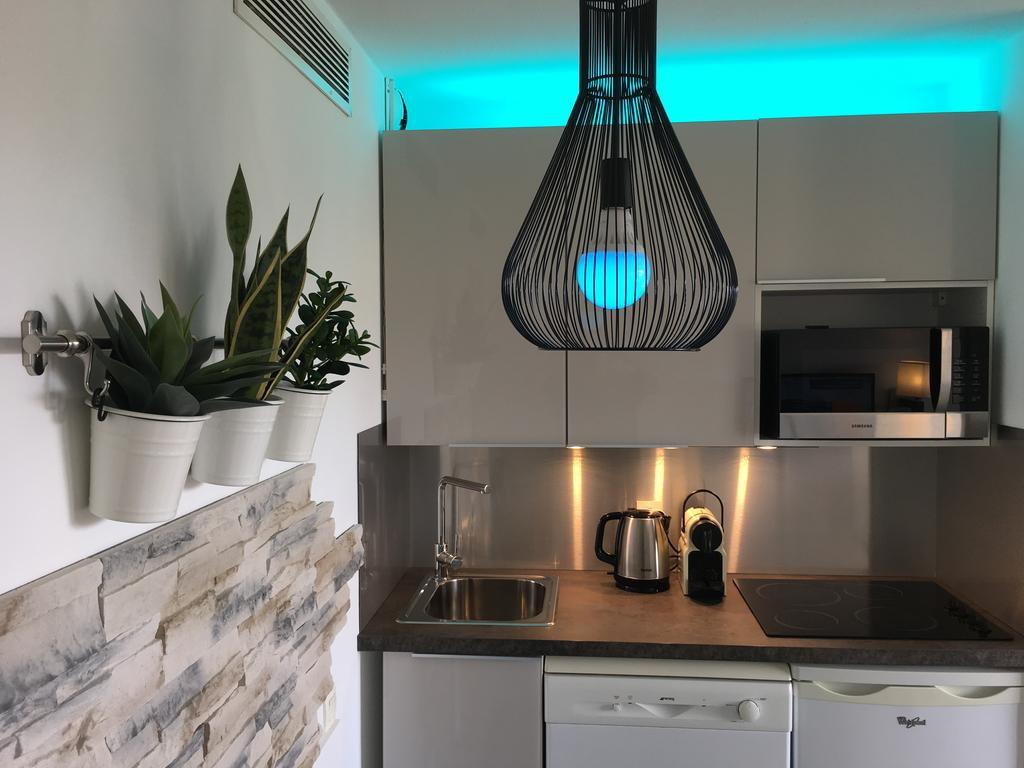 Myhome Riviera - Cannes Sea View Apartment Rentals 外观 照片